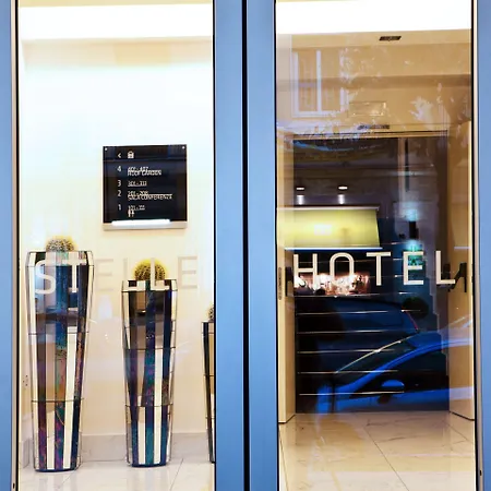 Stelle The Businest Hotel Naples