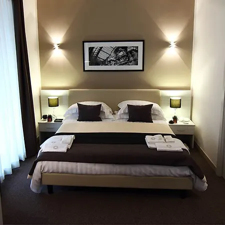 Stelle The Businest 4*
