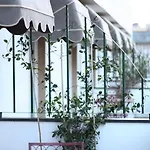 Stelle The Businest Hotel