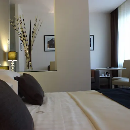Stelle The Businest Hotel Naples