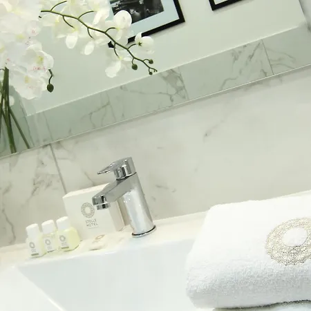 Stelle The Businest 4* Naples