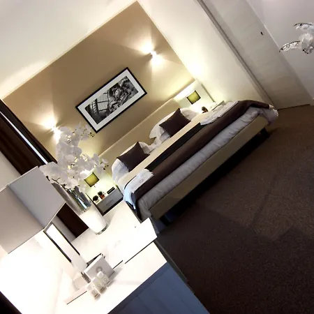 Hotel Stelle The Businest 4*