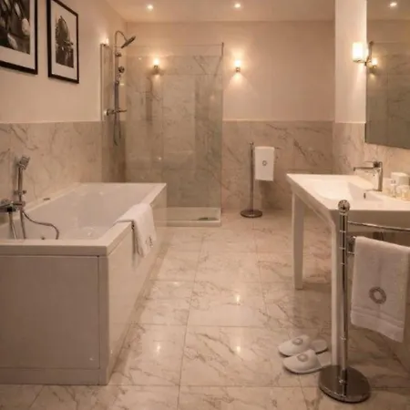 Stelle The Businest Hotel Napoli