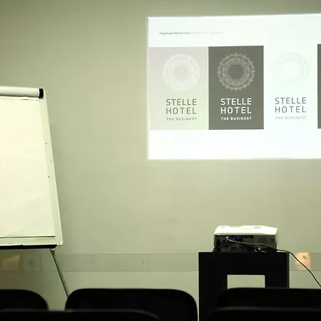 Stelle The Businest 4* Nápoly