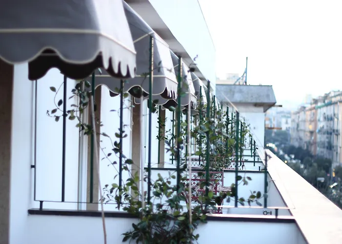 Stelle The Businest 4* Νάπολη