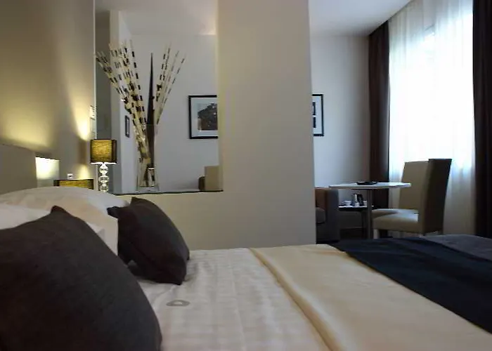 Stelle The Businest 4* Νάπολη